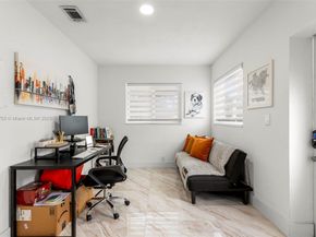 1823 SW 29th St, Fort Lauderdale FL 33315