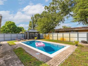 1823 SW 29th St, Fort Lauderdale FL 33315