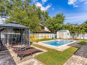 1823 SW 29th St, Fort Lauderdale FL 33315