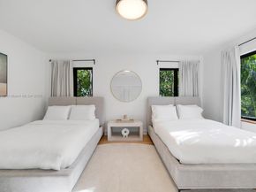 5735 N Bay Rd, Miami Beach FL 33140