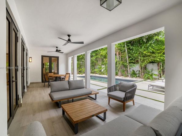 5735 N Bay Rd, Miami Beach FL 33140