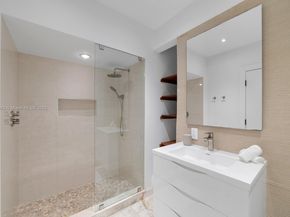 5735 N Bay Rd, Miami Beach FL 33140