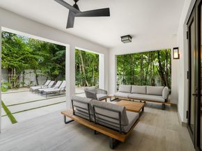 5735 N Bay Rd, Miami Beach FL 33140