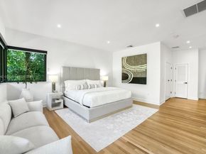 5735 N Bay Rd, Miami Beach FL 33140