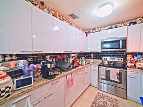 10471 SW 174th Ter, Miami FL 33157