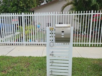 10471 SW 174th Ter