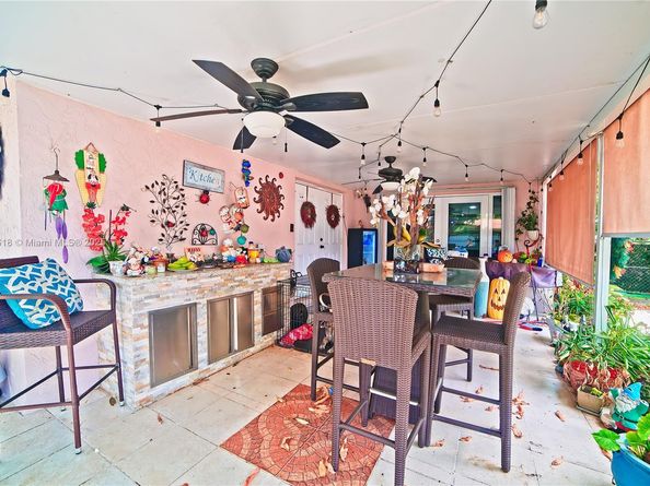 10471 SW 174th Ter, Miami FL 33157