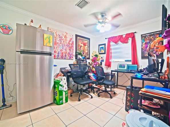 10471 SW 174th Ter, Miami FL 33157