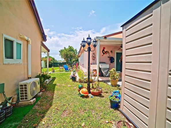 10471 SW 174th Ter, Miami FL 33157