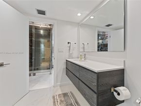 5660 Collins Ave 2A, Miami Beach FL 33140