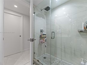 5660 Collins Ave 2A, Miami Beach FL 33140