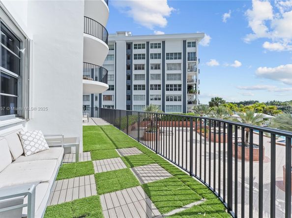 5660 Collins Ave 2A, Miami Beach FL 33140