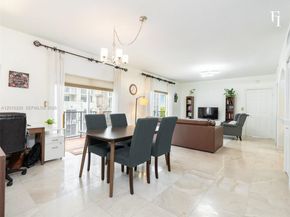 322 Madeira Ave 405, Coral Gables FL 33134