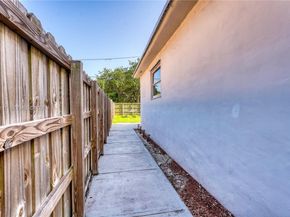 5627 NW 9th Ave, Miami FL 33127