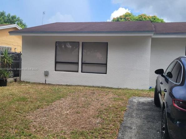 16255 SW 303rd St, Homestead FL 33033