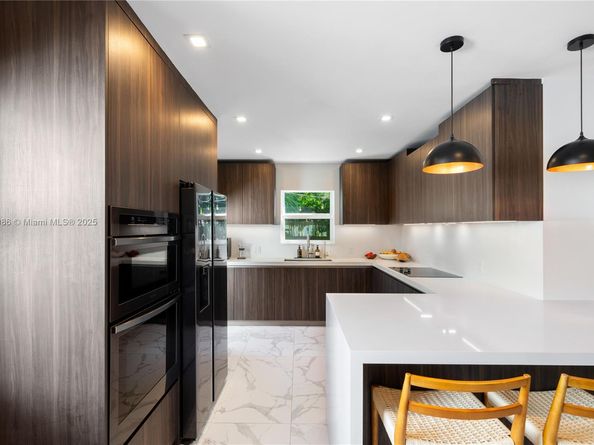 531 SW 23rd Rd, Miami FL 33129
