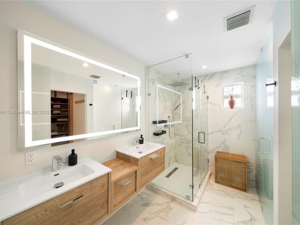531 SW 23rd Rd, Miami FL 33129