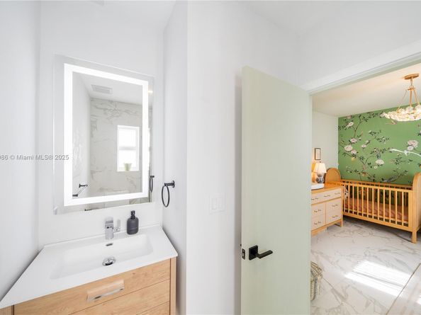 531 SW 23rd Rd, Miami FL 33129