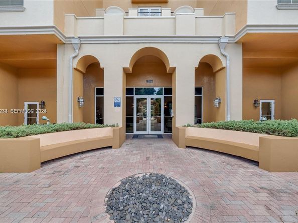 9021 SW 94th St 509, Miami FL 33176