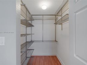 9021 SW 94th St 509, Miami FL 33176