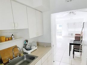 6895 Byron Ave 207, Miami Beach FL 33009