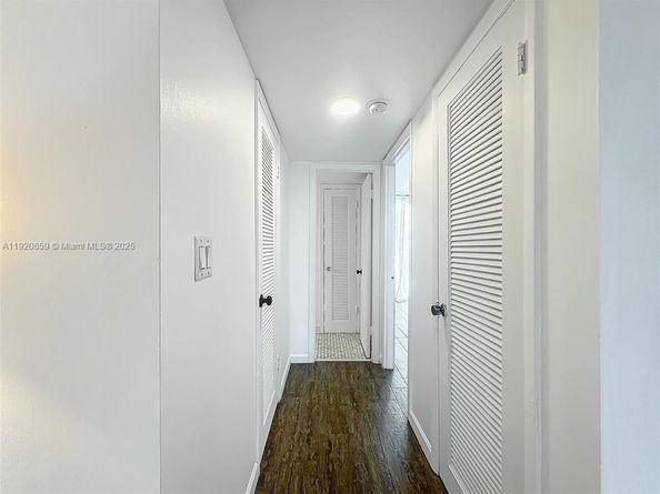 7133 Bay Dr 705, Miami Beach FL 33141