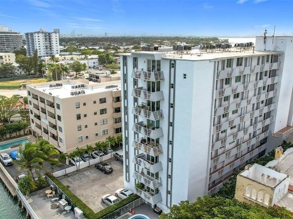 7133 Bay Dr 705, Miami Beach FL 33141