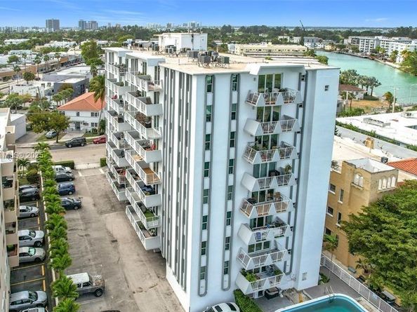 7133 Bay Dr 705, Miami Beach FL 33141