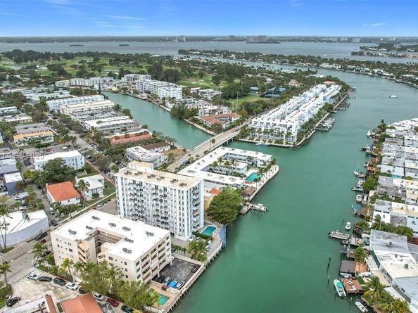 7133 Bay Dr 705, Miami Beach FL 33141