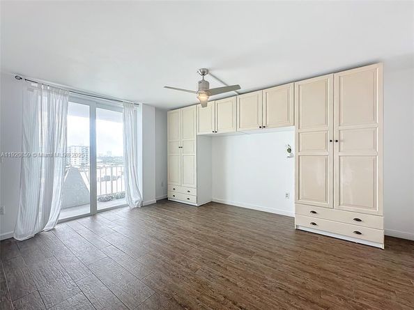 7133 Bay Dr 705, Miami Beach FL 33141