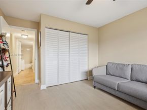 4725 E Lucerne Lakes Blvd E 405, Lake Worth FL 33467