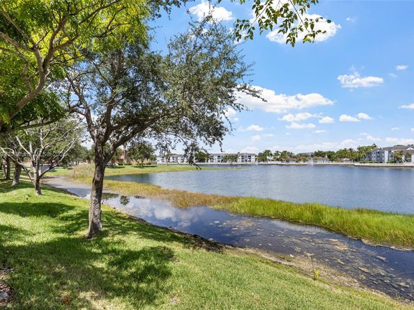 8559 SW 214th Ln, Cutler Bay FL 33189