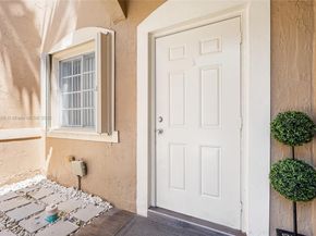 8559 SW 214th Ln, Cutler Bay FL 33189