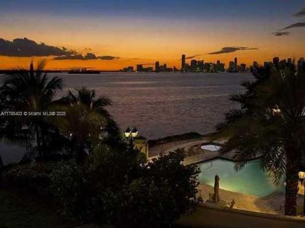 19152 Fisher Island Dr 19152, Miami Beach FL 33109