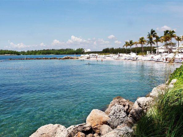 19152 Fisher Island Dr 19152, Miami Beach FL 33109