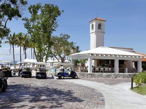 19152 Fisher Island Dr 19152, Miami Beach FL 33109