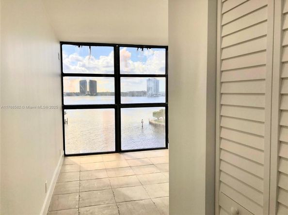 1000 W Island Blvd 712, Aventura FL 33160