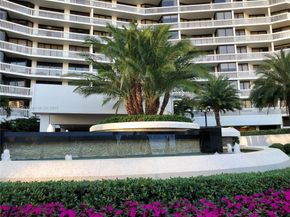 1000 W Island Blvd 712, Aventura FL 33160