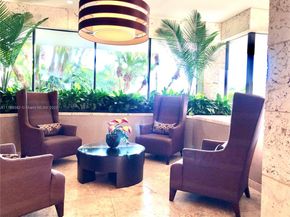 1000 W Island Blvd 712, Aventura FL 33160