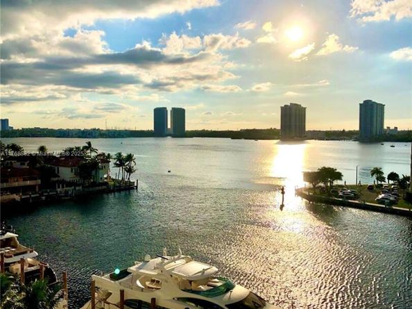 1000 W Island Blvd 712, Aventura FL 33160