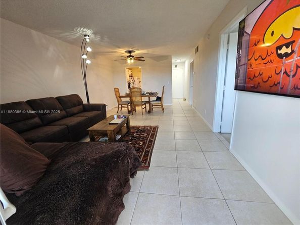 900 NE 18th Ave 709, Fort Lauderdale FL 33304