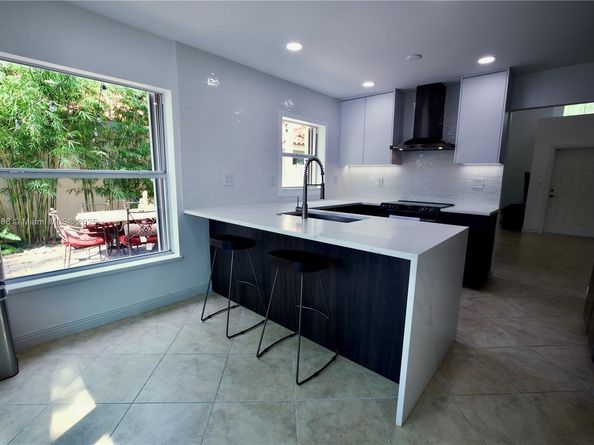 4420 NW 61st Pl, Coconut Creek FL 33073