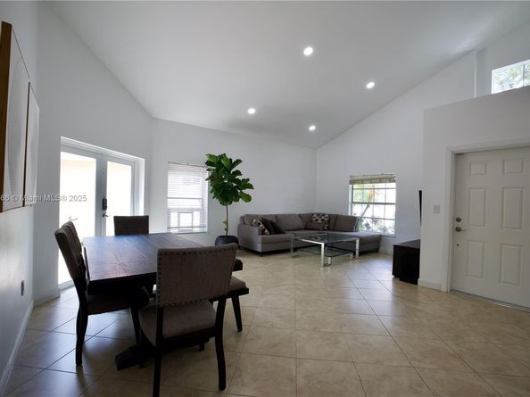 4420 NW 61st Pl, Coconut Creek FL 33073