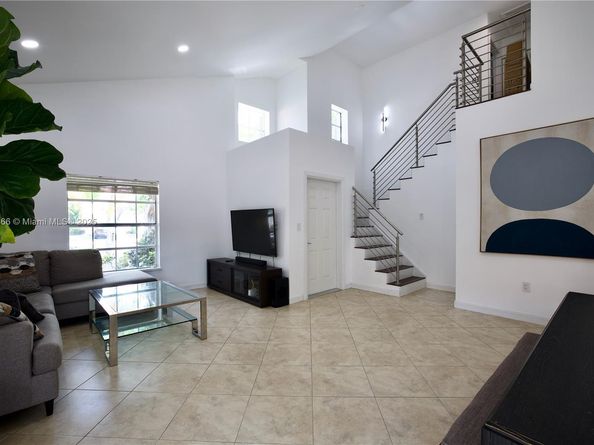 4420 NW 61st Pl, Coconut Creek FL 33073