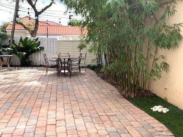 4420 NW 61st Pl, Coconut Creek FL 33073
