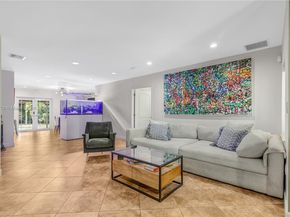 5130 SW 99th Ave, Miami FL 33165