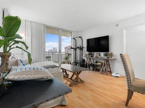 19501 W Country Club Dr 2415, Aventura FL 33180