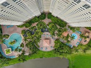19501 W Country Club Dr 2415, Aventura FL 33180