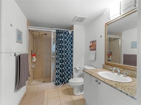 19501 W Country Club Dr 2415, Aventura FL 33180