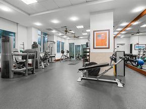 19501 W Country Club Dr 2415, Aventura FL 33180